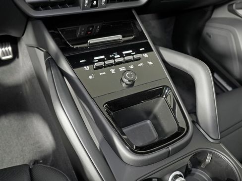 New 2026 Porsche Cayenne S AWD/4WD image 30