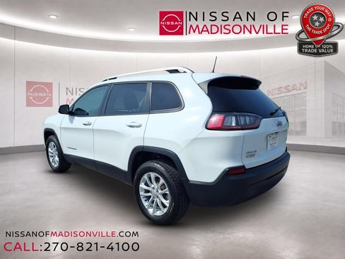 Used 2020 Jeep Cherokee Latitude w/ Cold Weather Group AWD/4WD image 3