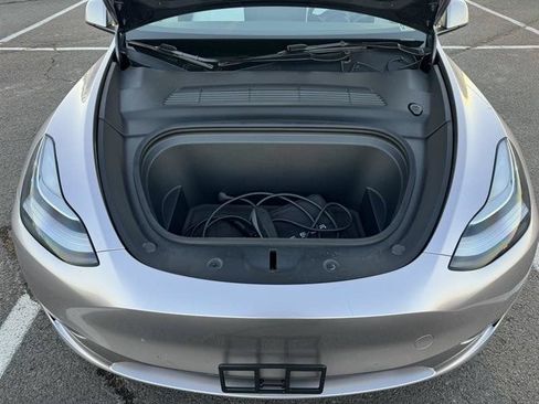 Used 2021 Tesla Model Y Long Range AWD/4WD image 27