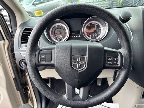 Used 2013 Dodge Grand Caravan SE FWD image 20