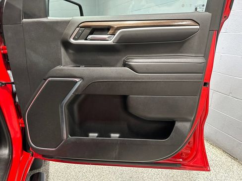 Certified 2022 Chevrolet Silverado 1500 LT AWD/4WD image 17