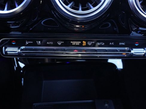 Used 2023 Mercedes-Benz CLA 250 4MATIC image 56