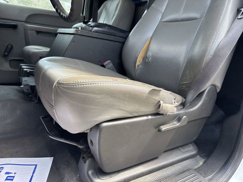 Used 2012 Chevrolet Silverado 3500 W/T image 15