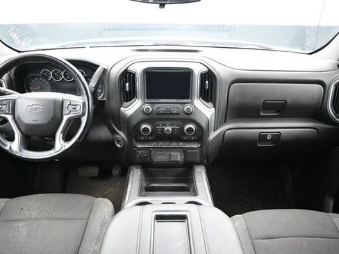 Used 2022 Chevrolet Silverado 1500 RST AWD/4WD image 17