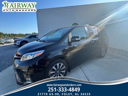 Used 2020 Toyota Sienna Limited Premium w/ Carpet Mat Package image 1
