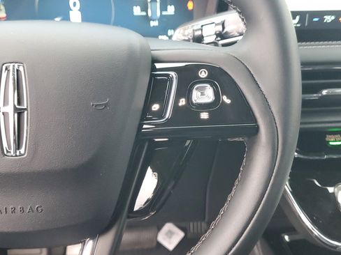 New 2026 Lincoln Corsair Premiere image 16