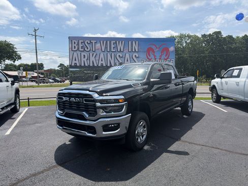 Used 2025 RAM 2500 Tradesman w/ Chrome Appearance Group AWD/4WD image 21
