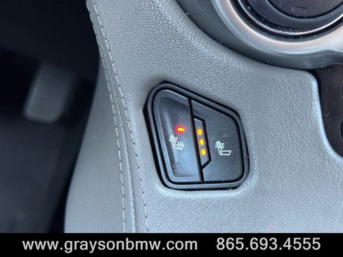 Used 2015 Chevrolet Tahoe LT AWD/4WD image 29