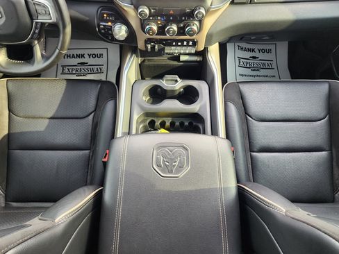 Used 2022 RAM 1500 Laramie AWD/4WD image 18