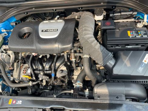 Used 2017 Hyundai Elantra Sport w/ Sport Premium Package 06 FWD image 28