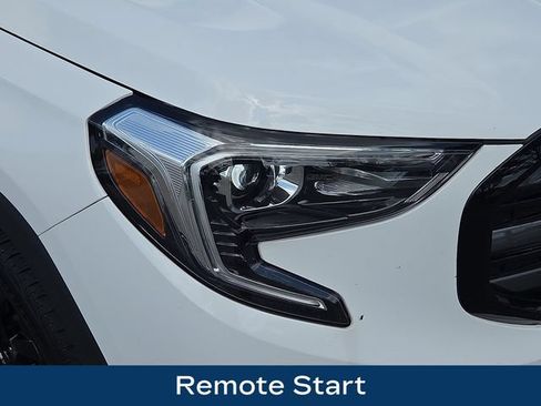 Used 2020 GMC Terrain SLE w/ Driver Convenience Package AWD/4WD image 11