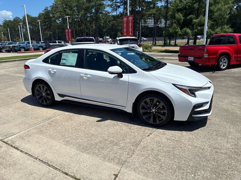 New 2026 Toyota Corolla SE FWD image 9