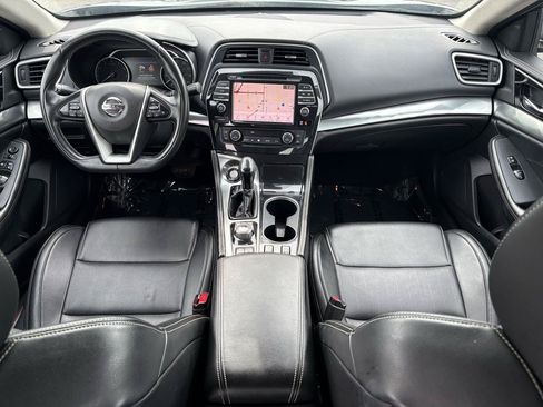 Used 2020 Nissan Maxima 3.5 SV w/ Floor Mat Group FWD image 6