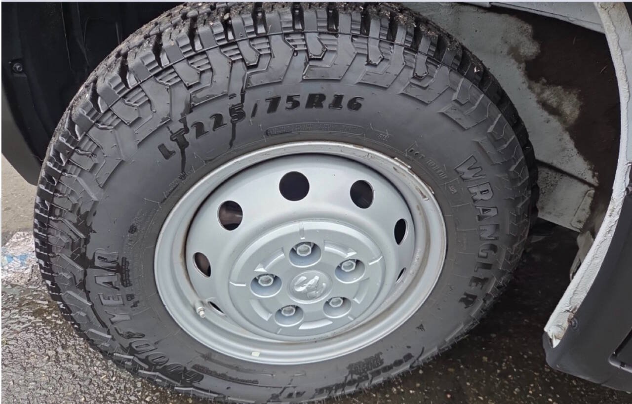 Used 2023 RAM ProMaster 3500 FWD image 6