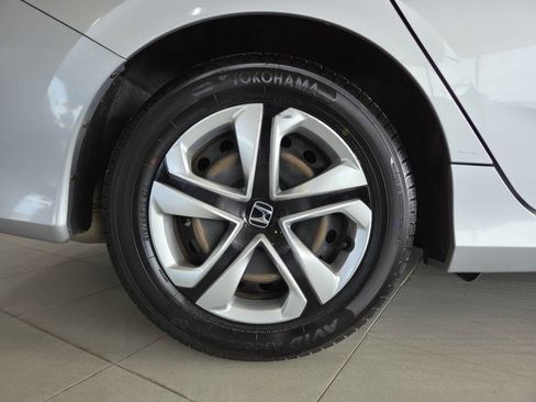 Used 2016 Honda Civic LX image 10