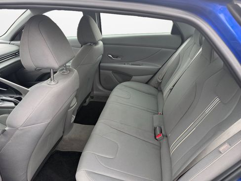 Certified 2025 Hyundai Elantra Sport image 13