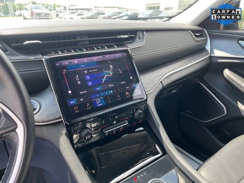 Used 2021 Jeep Grand Cherokee L Limited image 22