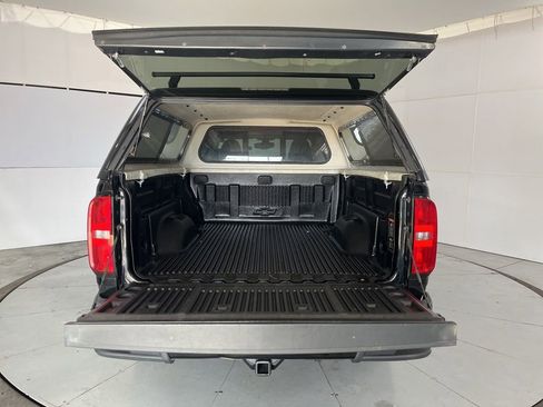Used 2018 Chevrolet Colorado Z71 AWD/4WD image 13
