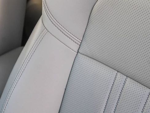 Used 2025 Honda HR-V EX-L image 25