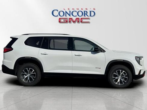 Used 2026 GMC Acadia AT4 w/ Luxury Package AWD/4WD image 3