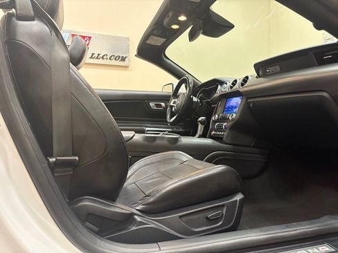 Used 2020 Ford Mustang GT Premium w/ Equipment Group 401A RWD image 14