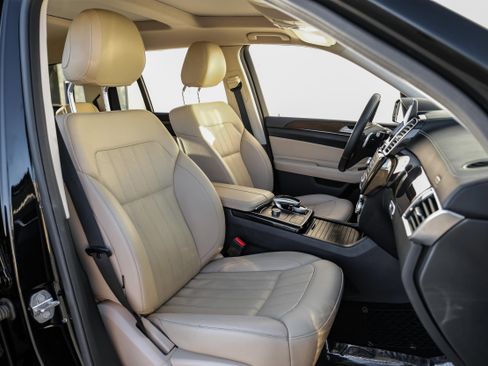 Used 2019 Mercedes-Benz GLS 450 4MATIC image 33