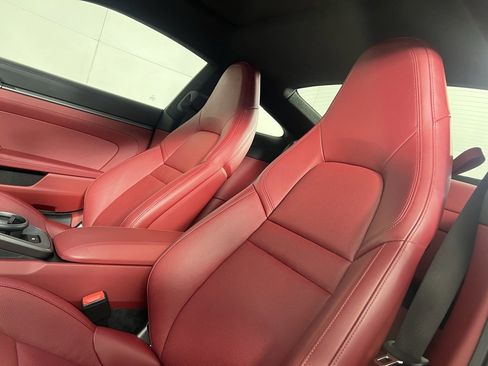 Certified 2022 Porsche 911 Carrera 4S image 5