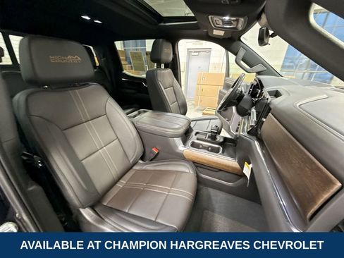 Used 2023 Chevrolet Silverado 1500 High Country w/ Technology Package image 36