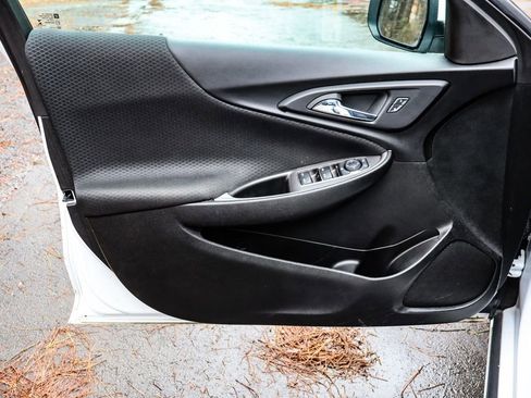 Certified 2023 Chevrolet Malibu LT image 35