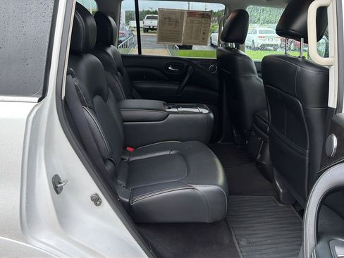 Used 2021 INFINITI QX80 Luxe w/ All-Season Package AWD/4WD image 13
