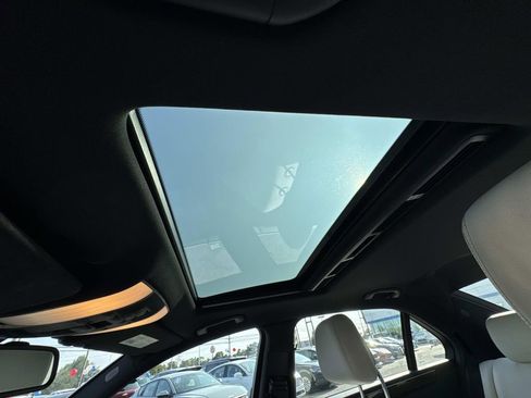 Used 2016 Mercedes-Benz E 350 Sedan image 28