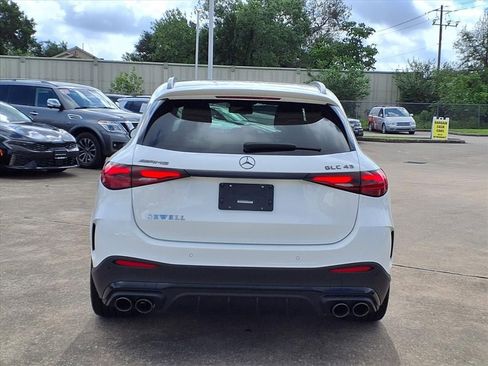Used 2025 Mercedes-Benz GLC 43 AMG 4MATIC image 8