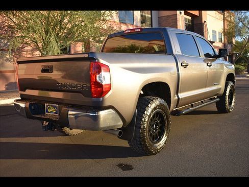 Used 2016 Toyota Tundra SR5 w/ SR5 Upgrade Package image 7