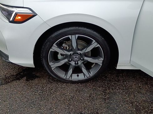 Certified 2025 Honda Civic Sport Touring image 10