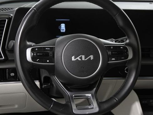 Used 2023 Kia Sportage EX image 7