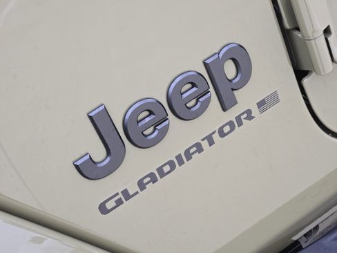 New 2026 Jeep Gladiator Sport image 9