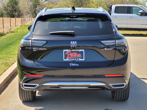 New 2025 Buick Envision Avenir image 4