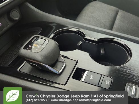 Used 2025 Nissan Rogue SV FWD image 26
