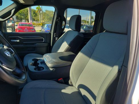 Used 2024 RAM 2500 Big Horn w/ Bed Utility Group image 10