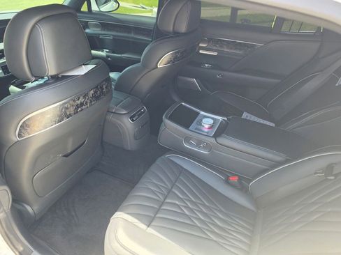 Used 2025 Genesis G90 3.5T AWD/4WD image 14