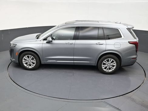 Used 2024 Cadillac XT6 Luxury FWD image 13