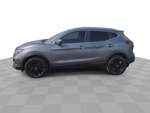 Used 2022 Nissan Rogue Sport SV FWD image 4