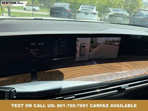 Used 2025 Cadillac Escalade ESV Sport Platinum AWD/4WD image 26