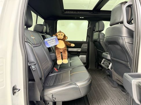 Used 2024 Ford F250 Platinum w/ FX4 Off-Road Package image 35