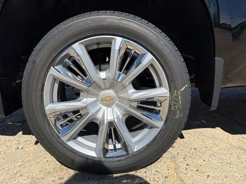 New 2026 Chevrolet Silverado 1500 High Country image 9
