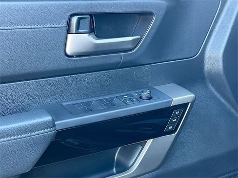 Used 2022 Toyota Tundra Limited image 11