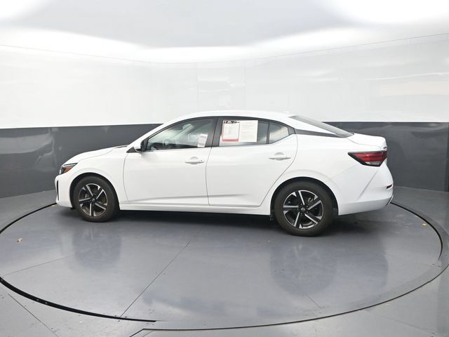 Used 2024 Nissan Sentra SV FWD image 4