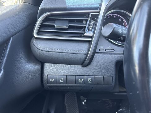 Used 2019 Toyota Camry SE w/ Convenience Package FWD image 42