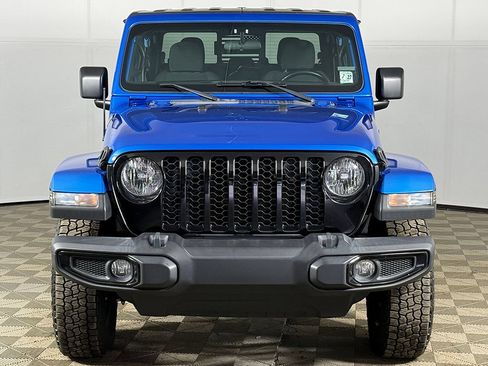 Used 2022 Jeep Gladiator Sport AWD/4WD image 8