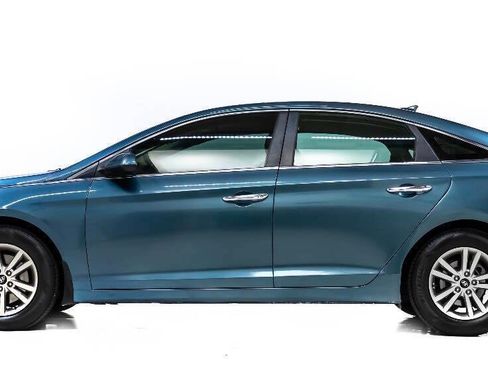 Used 2016 Hyundai Sonata SE image 6